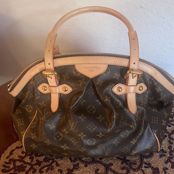 LOUIS VUITTON TIVOLI GM BAG
AUTHENTIC - Picture 10 of 15